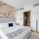 Vayk - Sleek & Stylish 1Br In Vida Dubai Marina