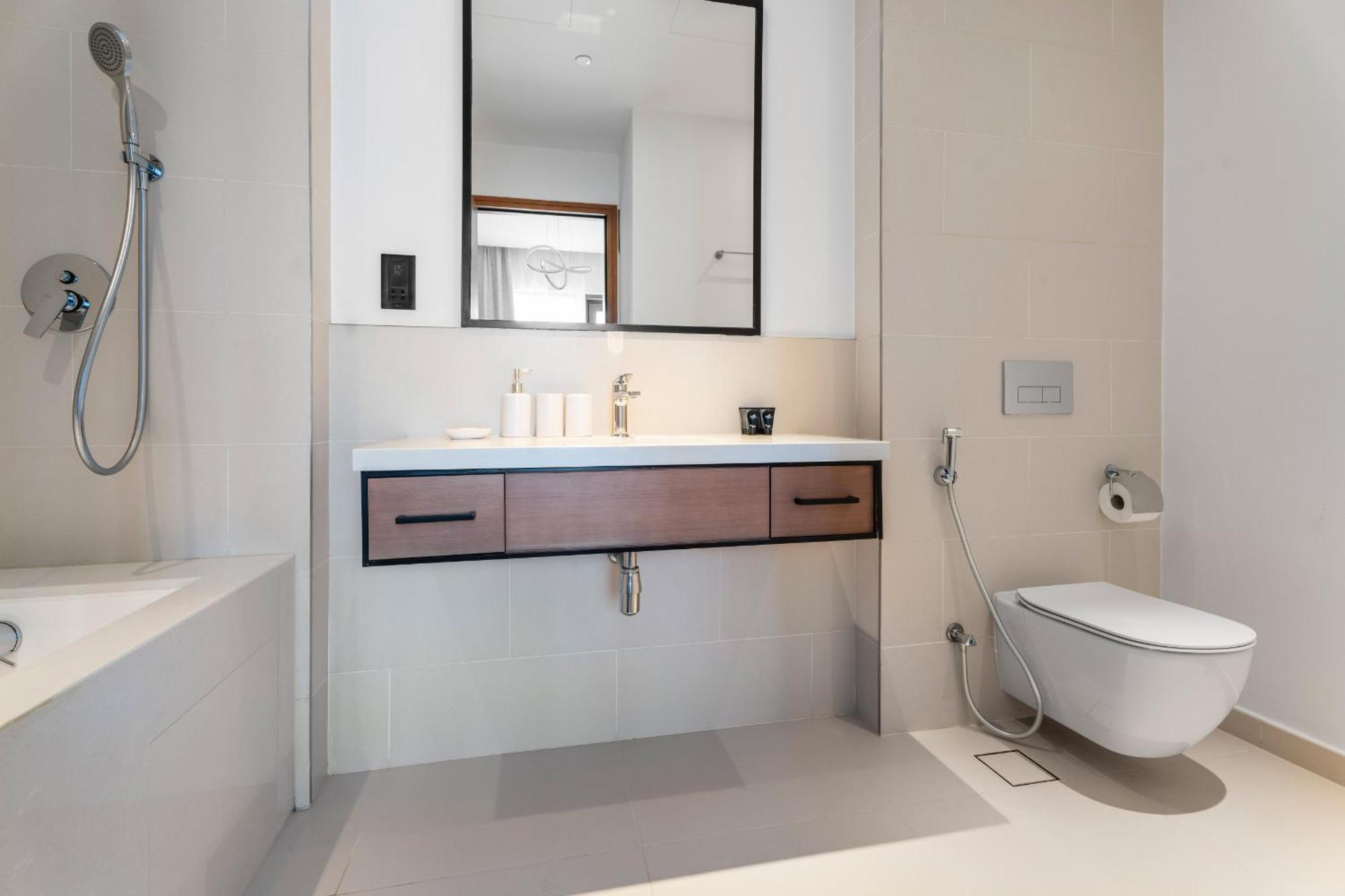 Vayk - Sleek & Stylish 1Br In Vida Dubai Marina Apartment Dubai